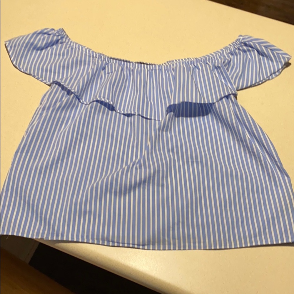 Off the shoulder, striped top!